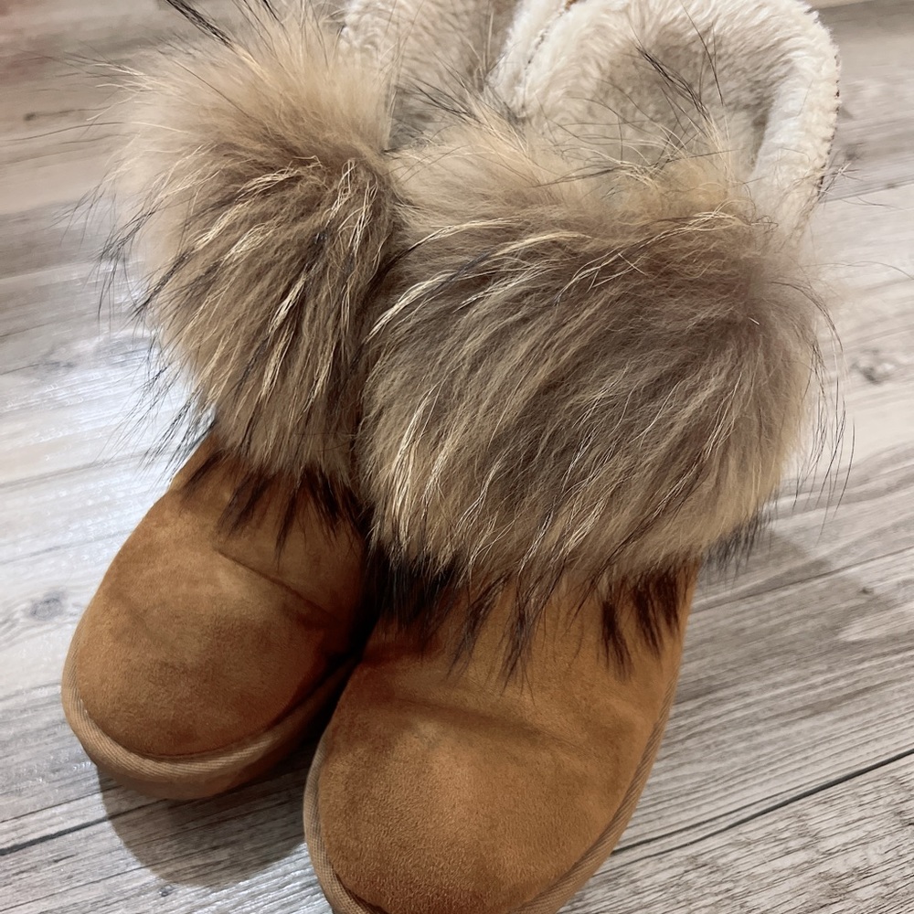 Women’s snow boots